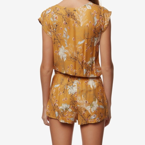 O’Neill Printed Tie Front Romper, Small, NWOT - Picture 2 of 8